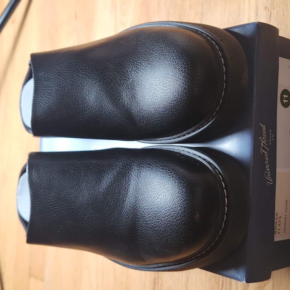 Universal Thread Black Mules - image 4